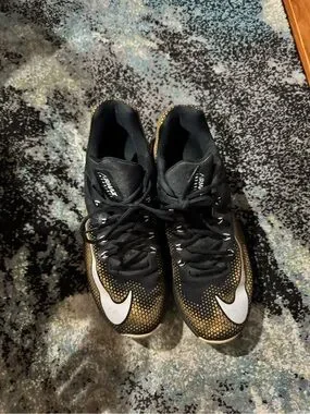 Nike | Shoes | Nike Air Max Infuriate Low Sneakers In Black And ...